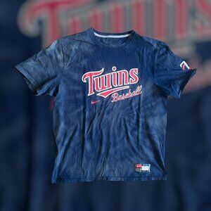upcycled 2010's XL Nike Minnesota Twins reverse tie dye swirl t shirt custom